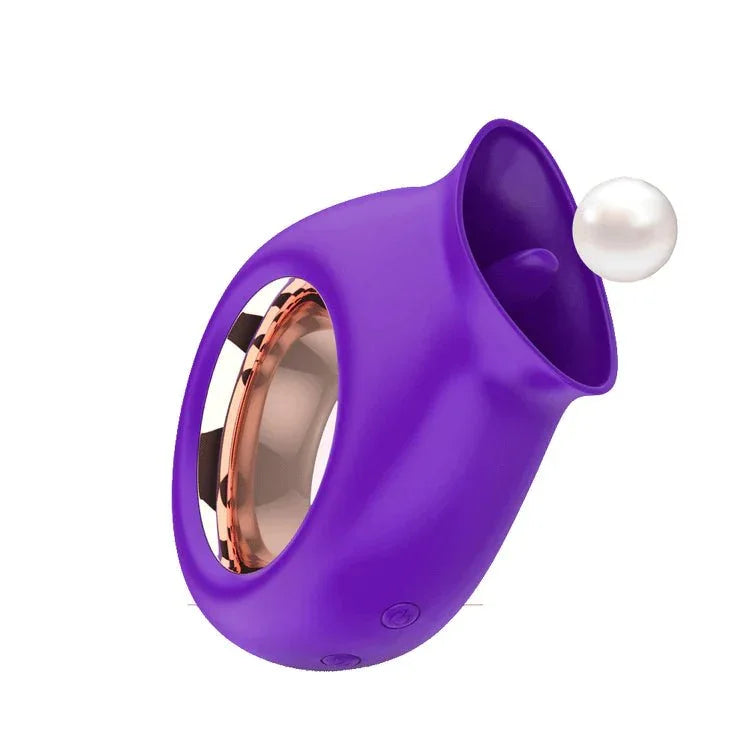 Cleopatra Licking Specialist